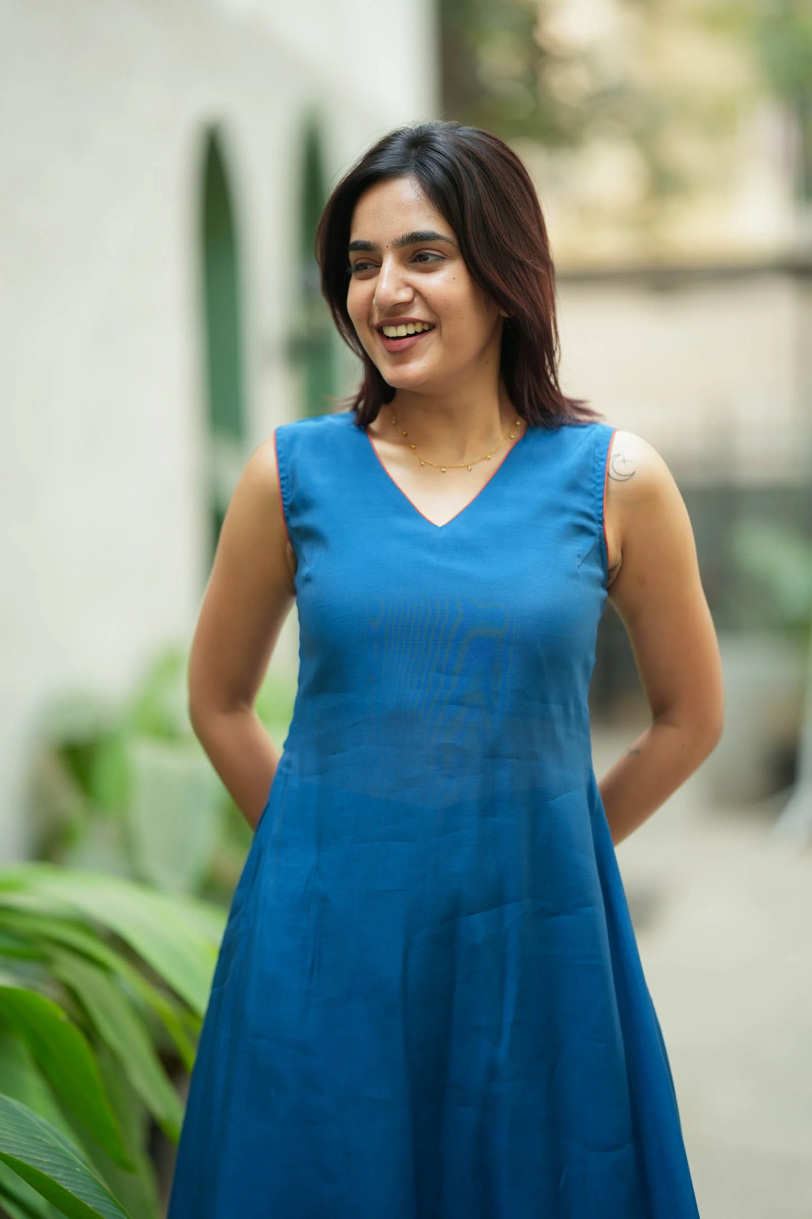 Nandhitha Teal Kurta Set ( Set of 2) - Image 3