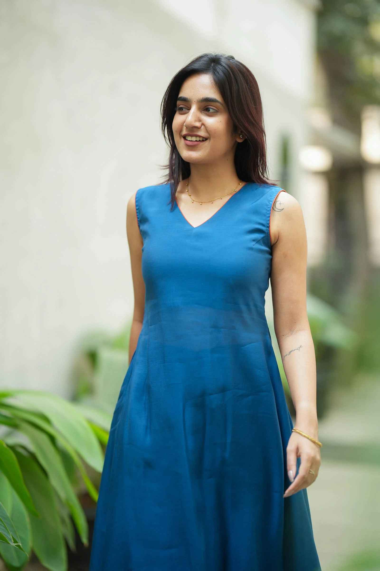 Nandhitha Teal Kurta Set ( Set of 2) - Image 6