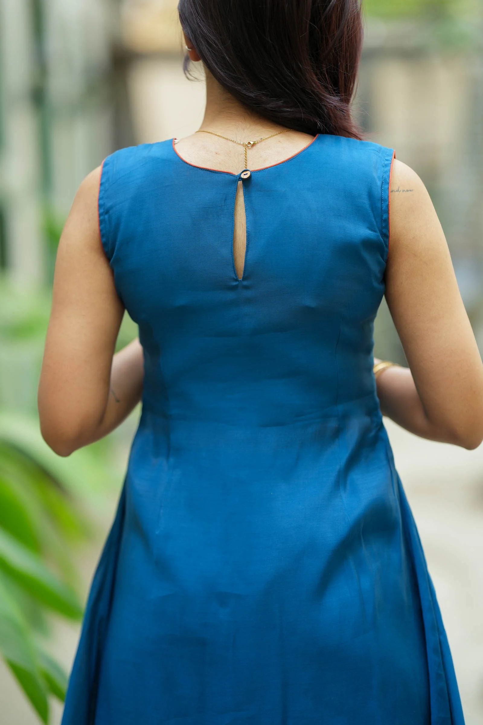 Nandhitha Teal Kurta Set ( Set of 2) - Image 8