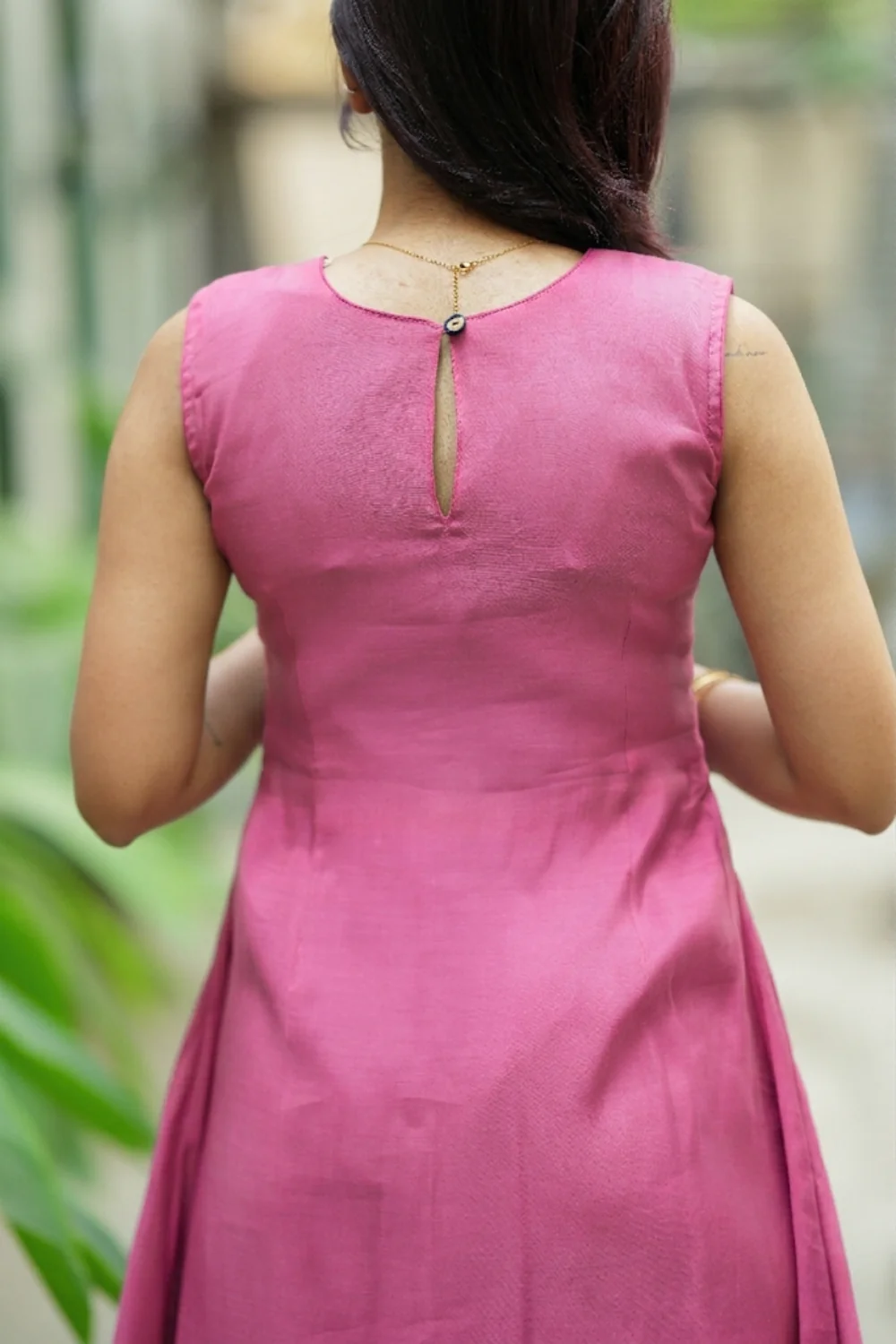 Nandhitha Pink Kurta Set ( Set of 2) - Image 4