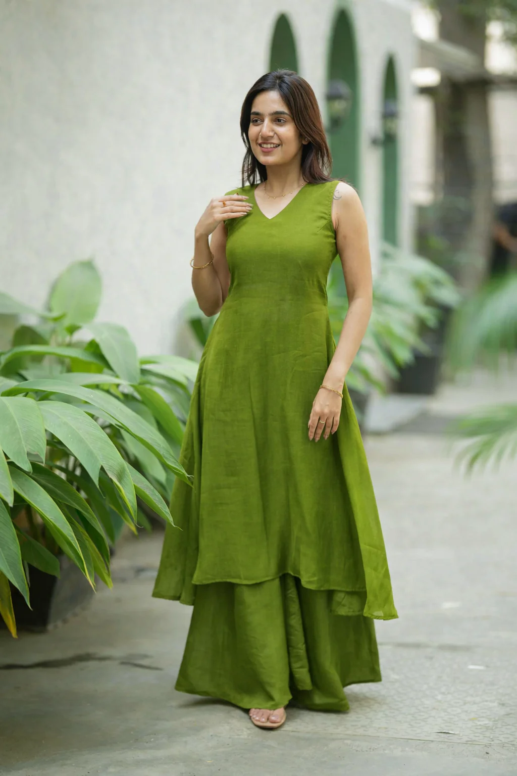 Nandhitha Green Kurta Set ( Set of 2) - Image 3