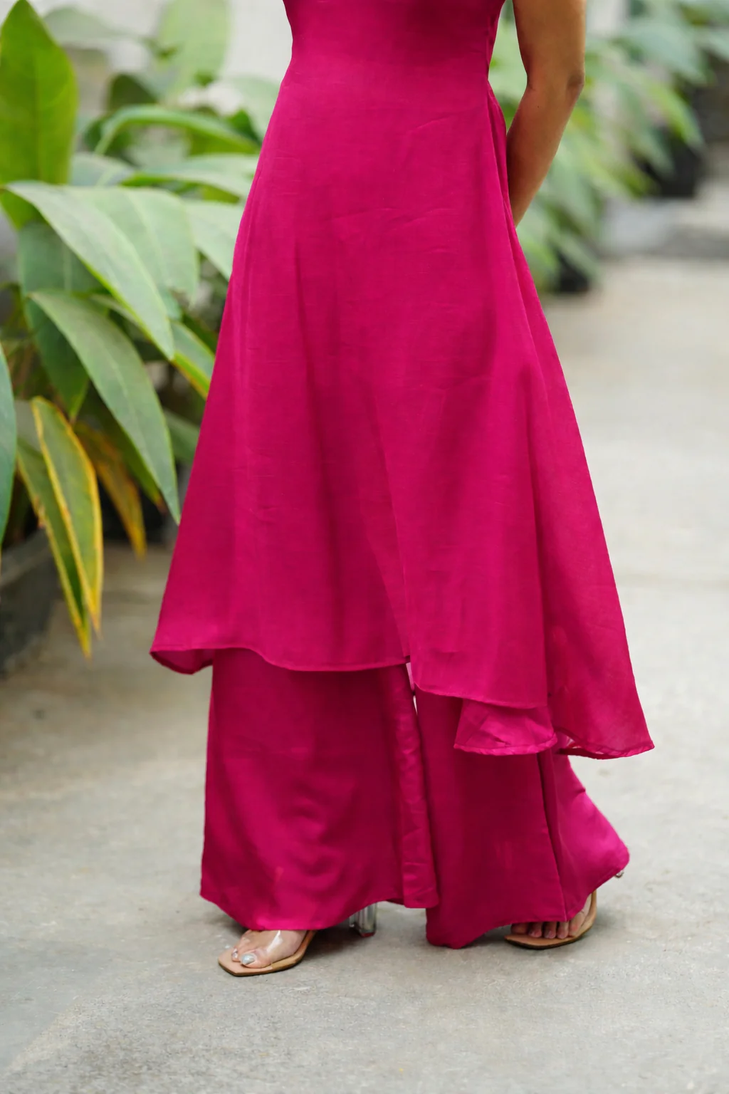 Nandhitha Rose Pink Kurta Set ( Set of 2) - Image 3