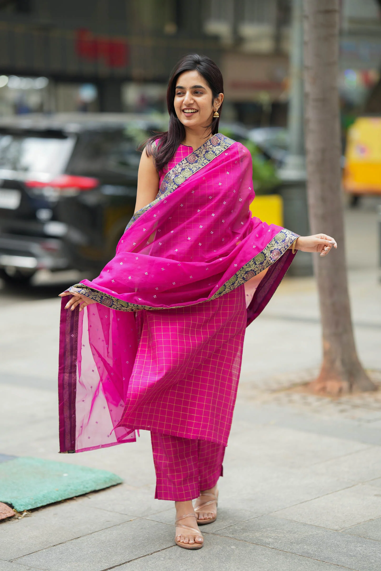 Navya Magenta Kurti with Dupatta Set (Set of 3) - Image 2
