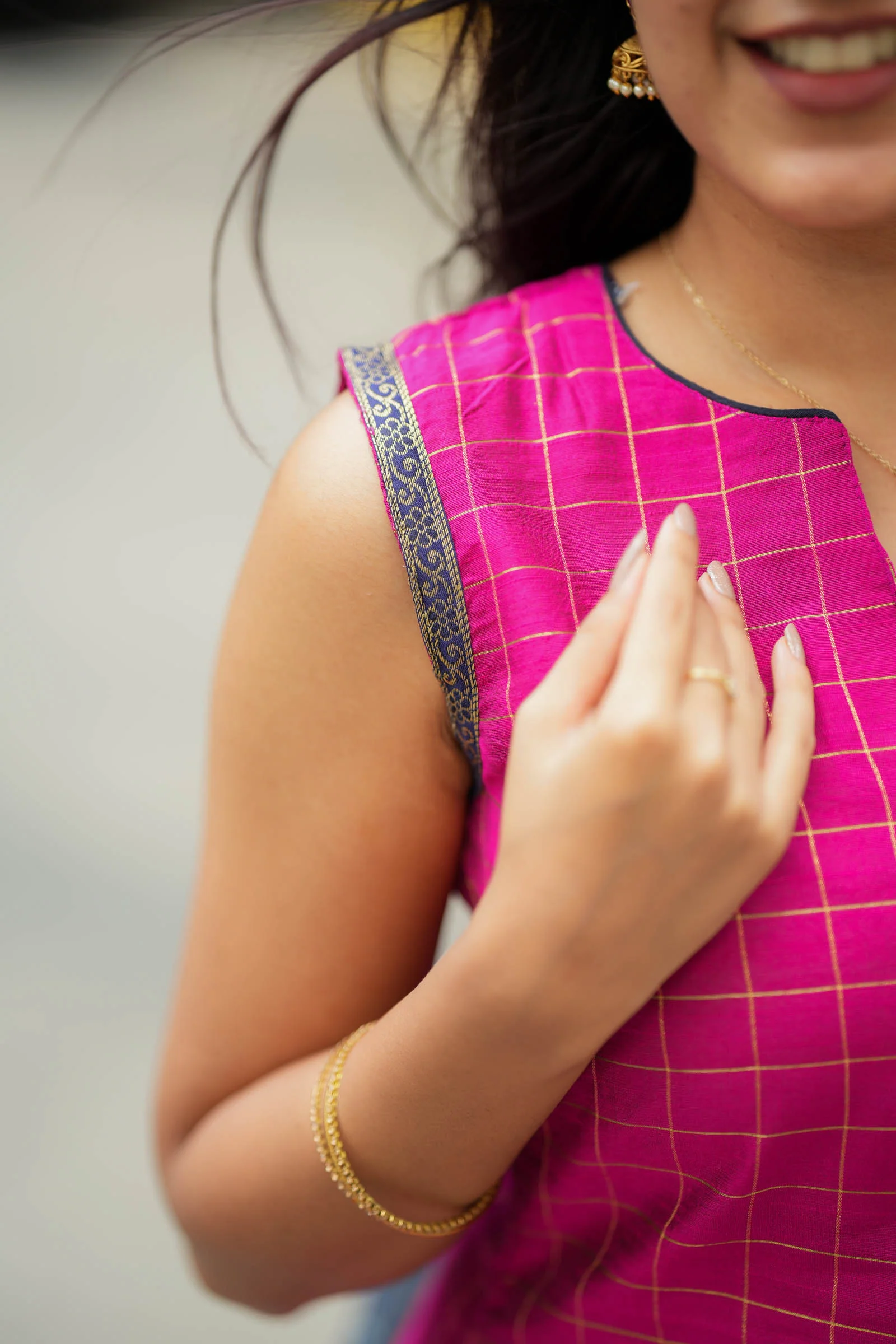 Navya Magenta Kurti Set (Set of 2) - Image 4
