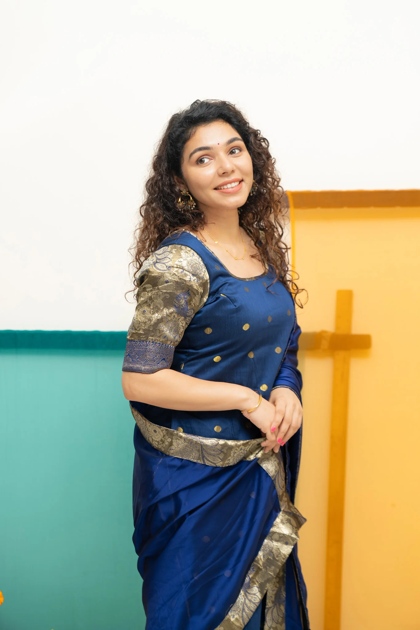 Nikitha Navy Blue Kurti Set - Image 11