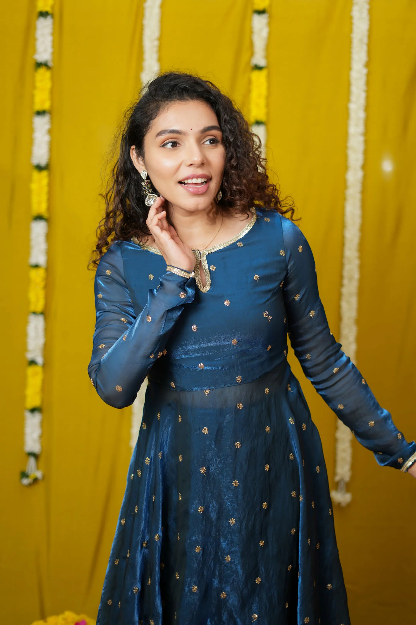 Pirainila Teal Anarkali Kurta (Set of 2) - Image 10