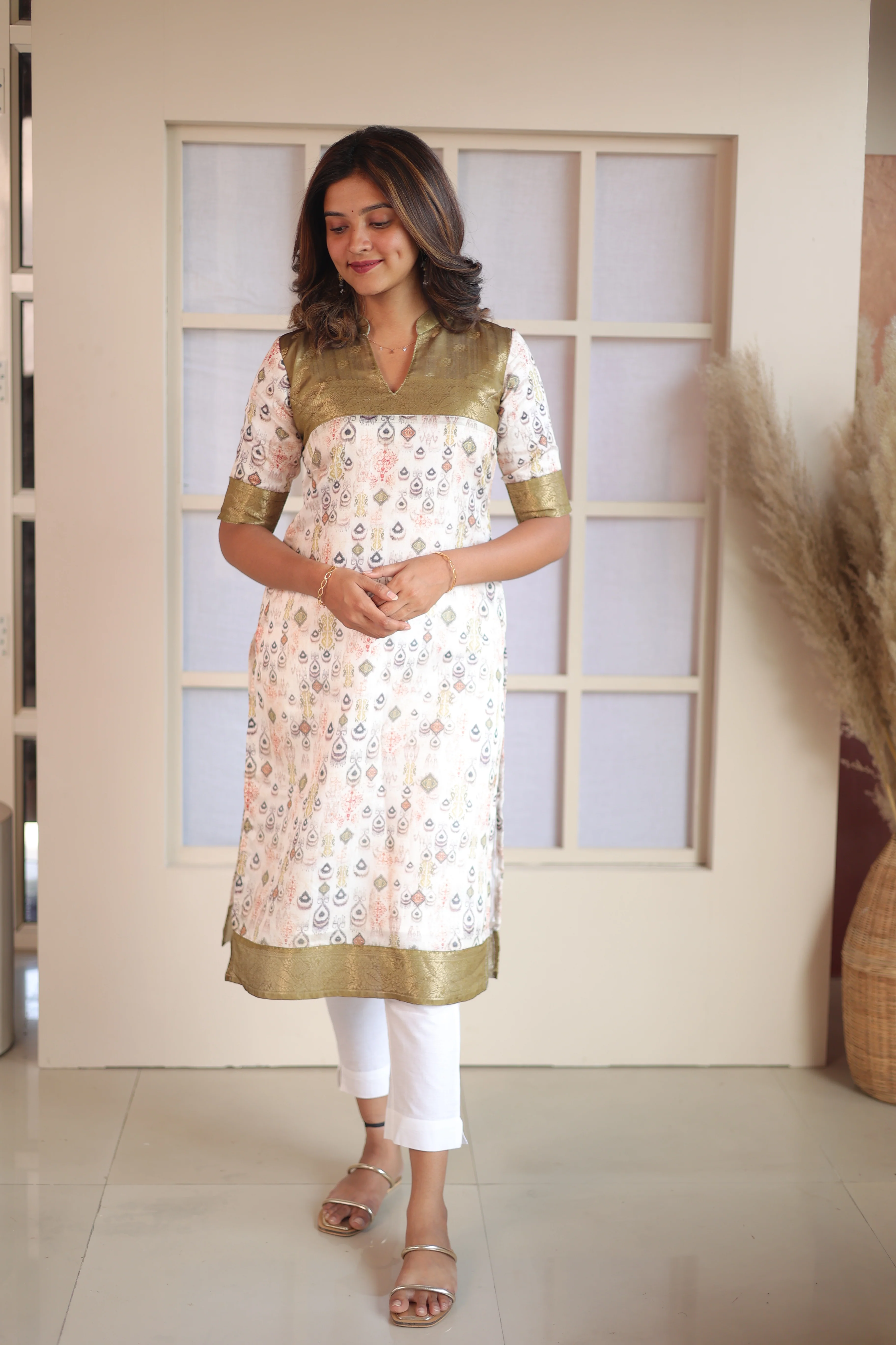 Prathiba Olive Green & White Kurti - Image 4