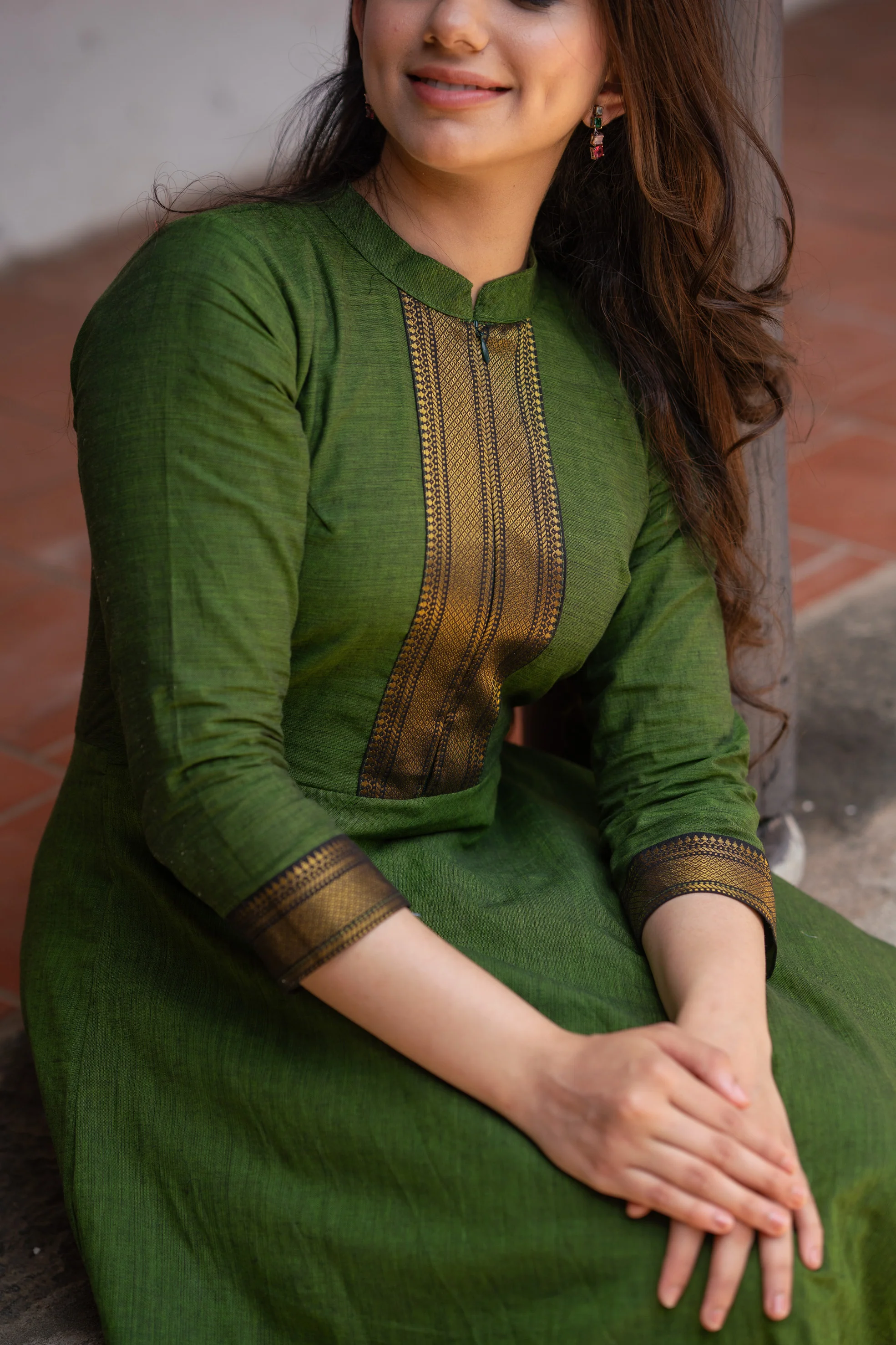 Raksha Olive Green Mangalgiri Co-Ord Set (Set of 2) - Image 4