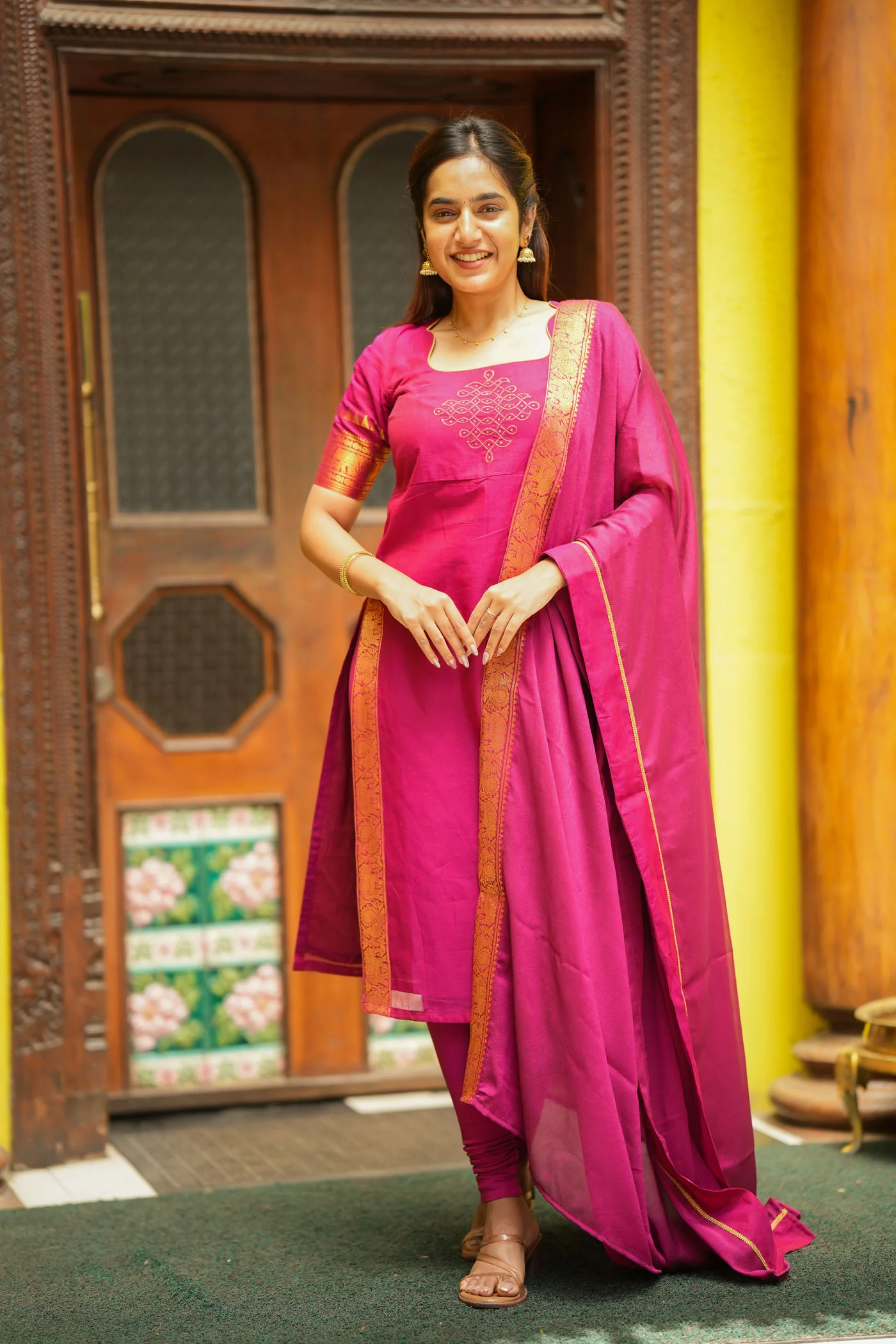 Riddhi Magenta Kurti Set (Set of 2 ) - Image 4
