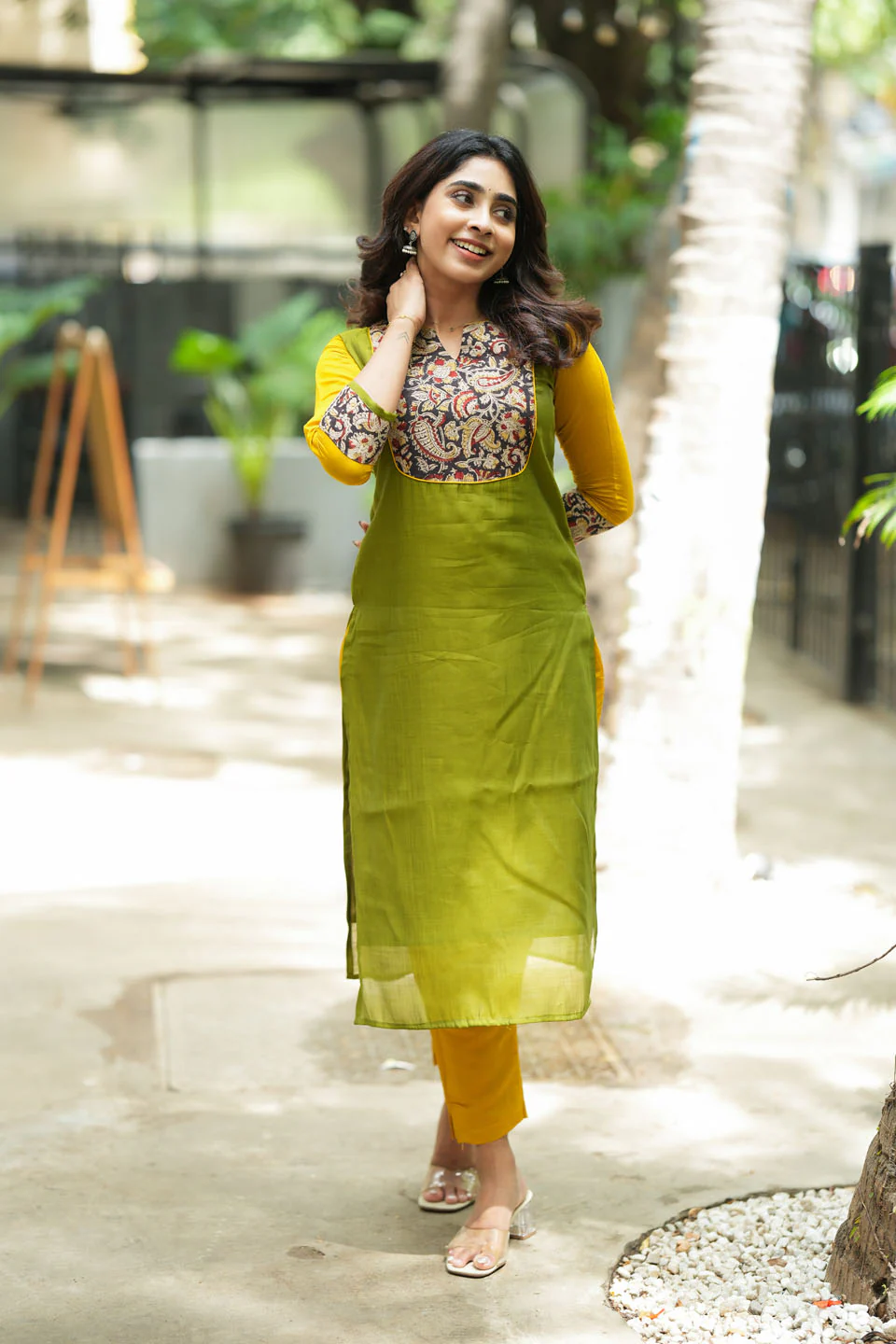 Samriddhi Green Kurti (Set of 2) - Image 4