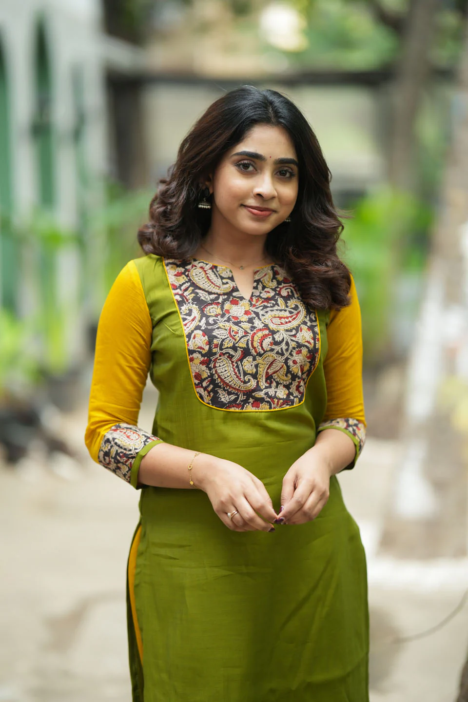 Samriddhi Green Kurti (Set of 2) - Image 7