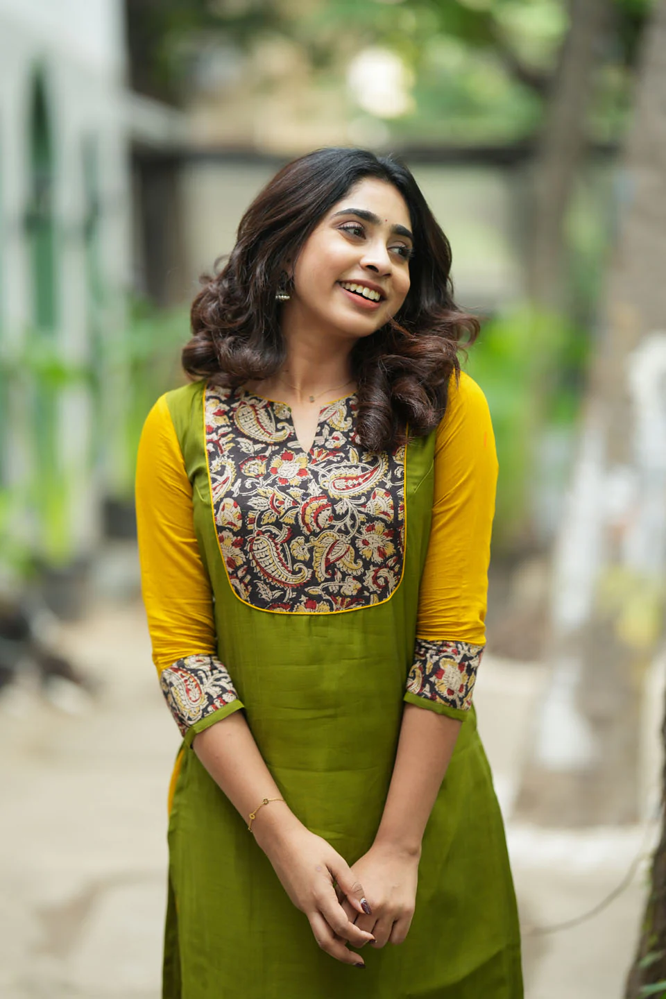 Samriddhi Green Kurti (Set of 2) - Image 8