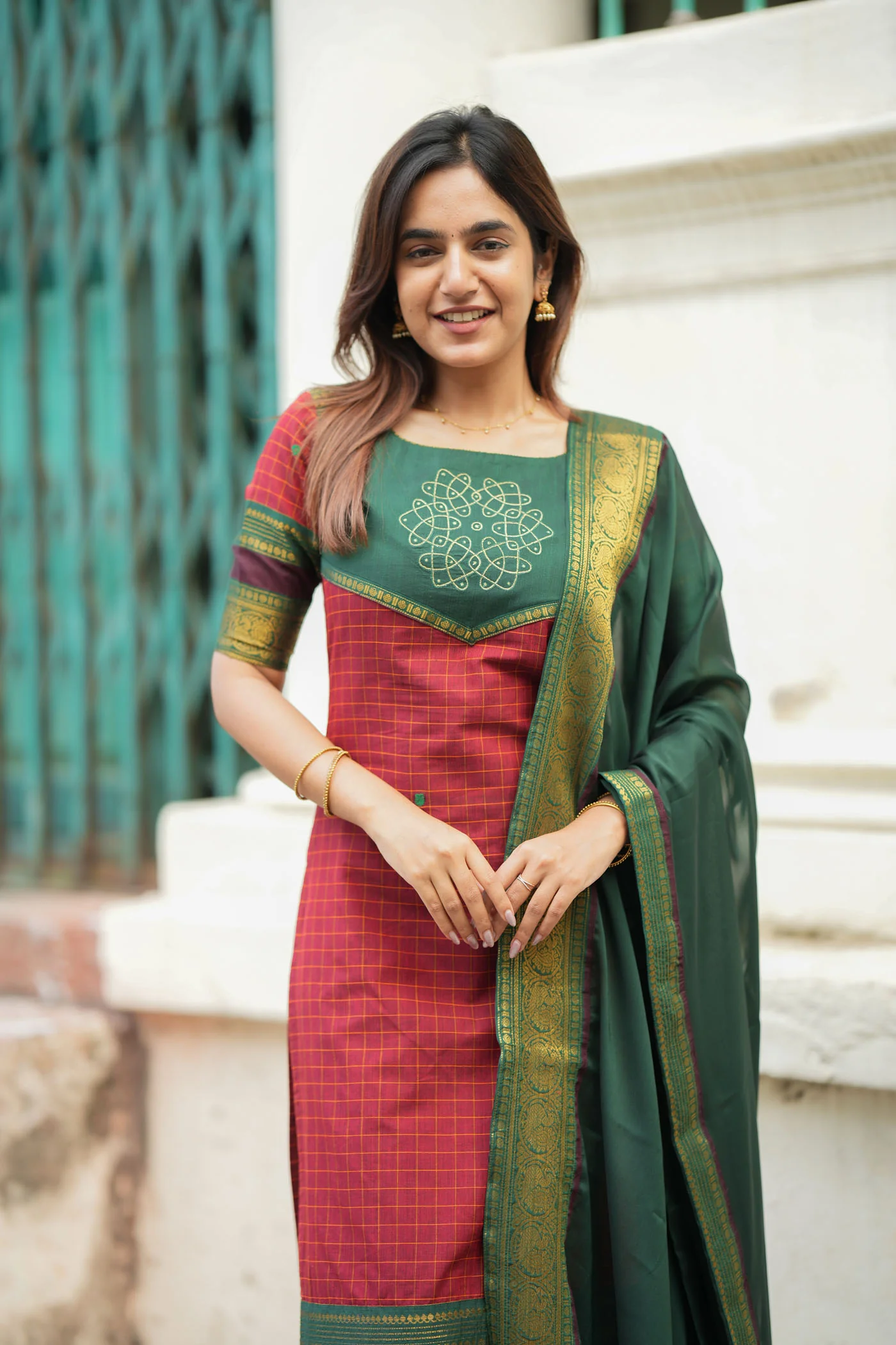 Sana Red Checks Kurti Set (Set of 2 ) - Image 7