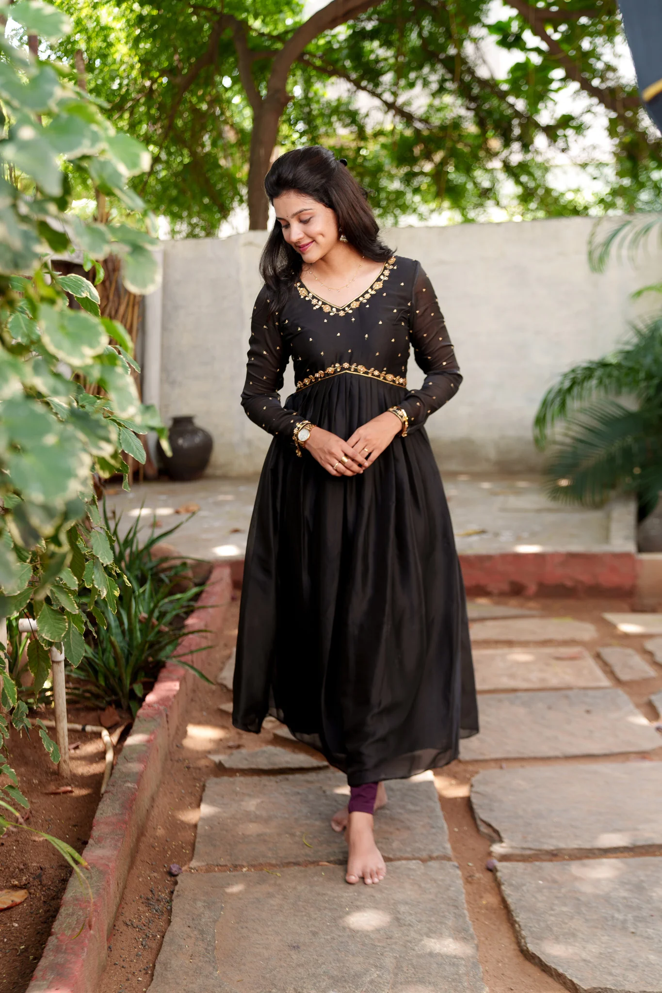 Mridula Black - Image 8