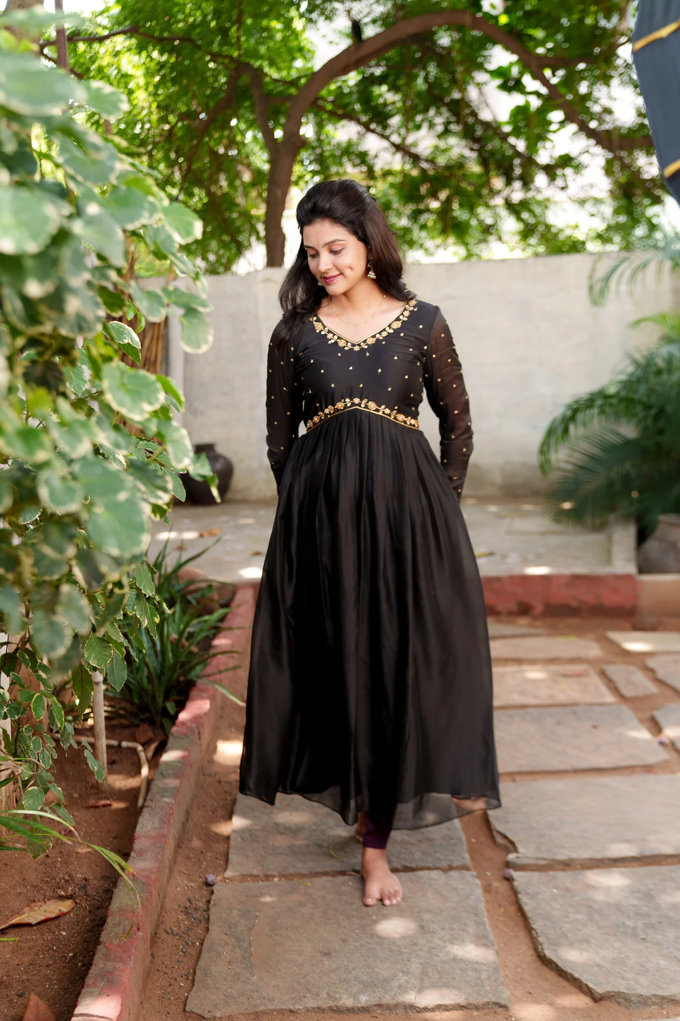 Mridula Black - Image 9