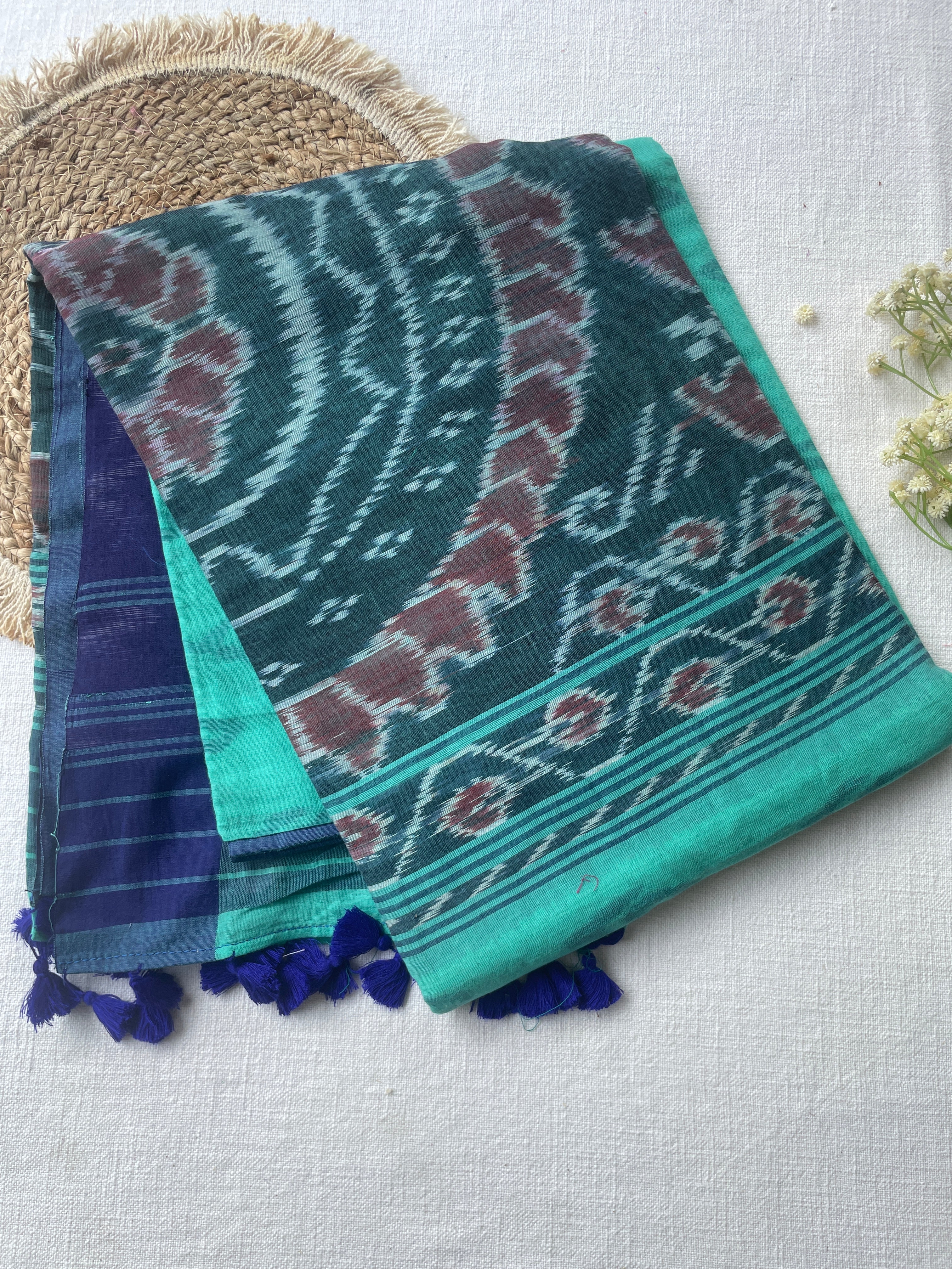 Teal & Navy Ikat Mul Cotton Saree - Image 3