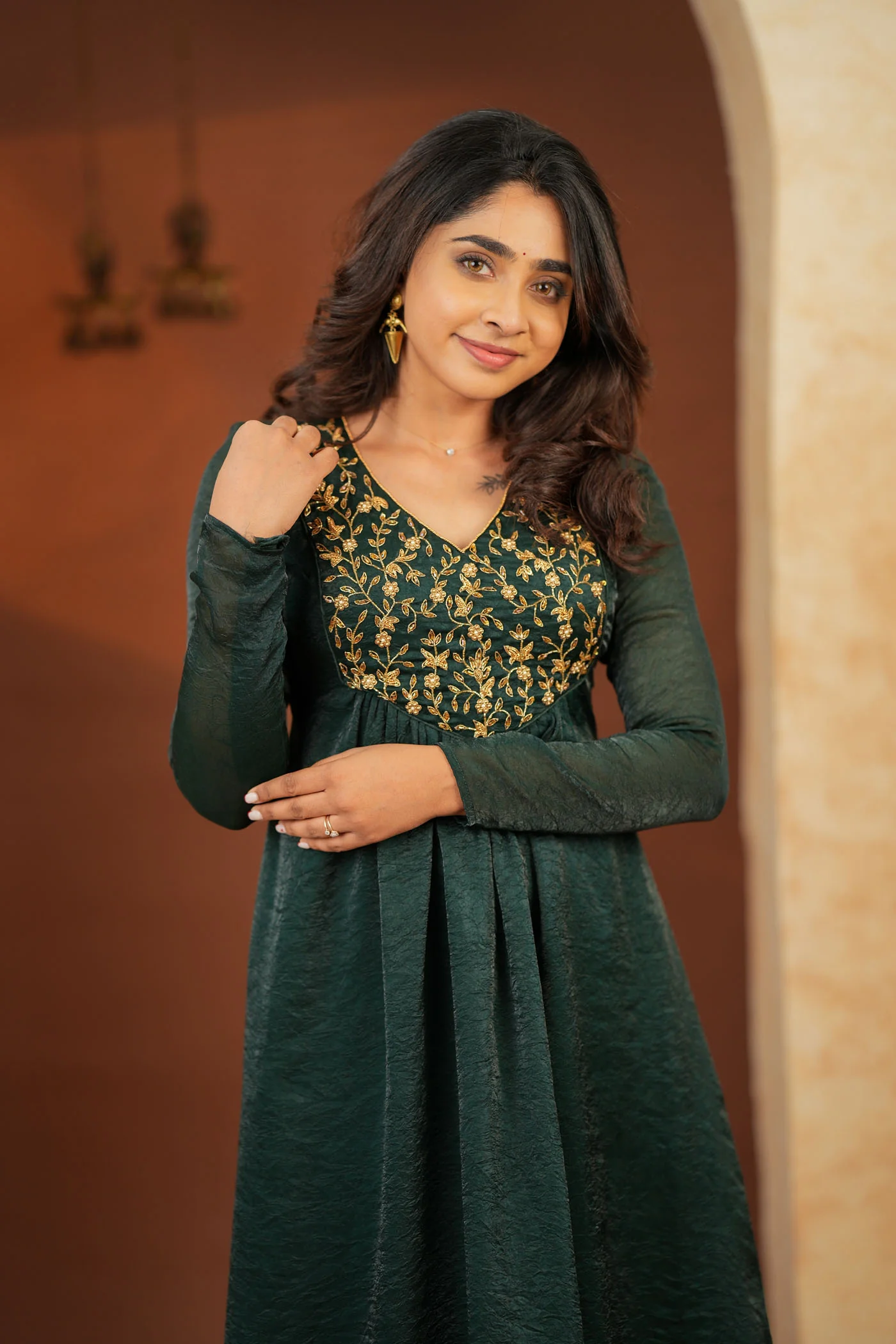 Upasanna Bottle Green Kurta Set (Set of 2) - Image 6
