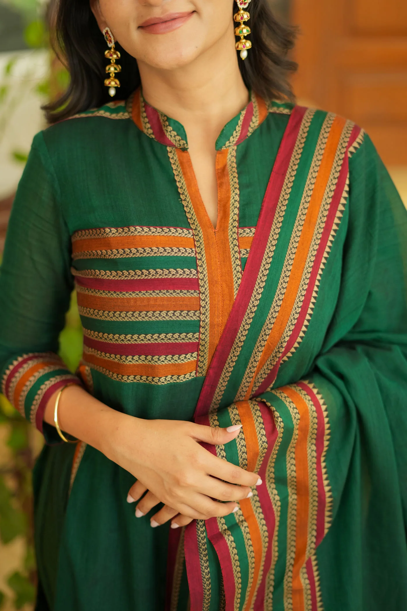 Vanika Green Handloom Kurta Set - Image 3