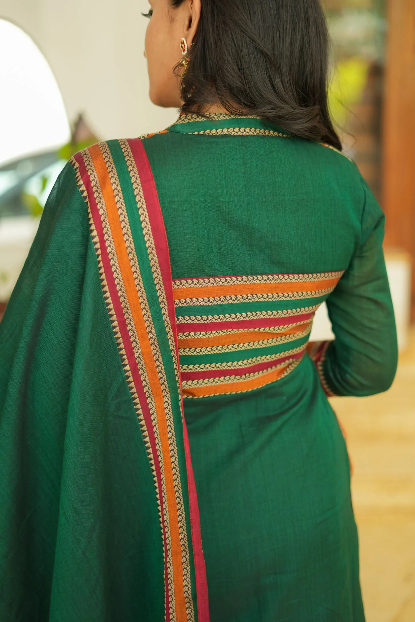 Vanika Green Handloom Kurta Set - Image 5