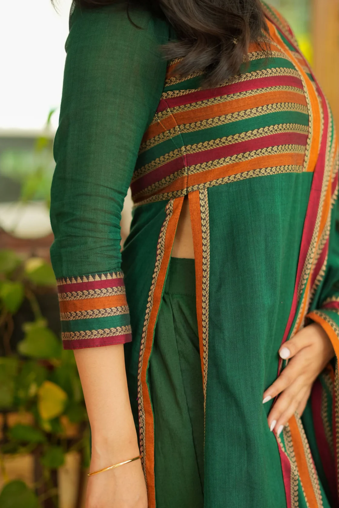 Vanika Green with Maroon Handloom Kurta Set - Image 3