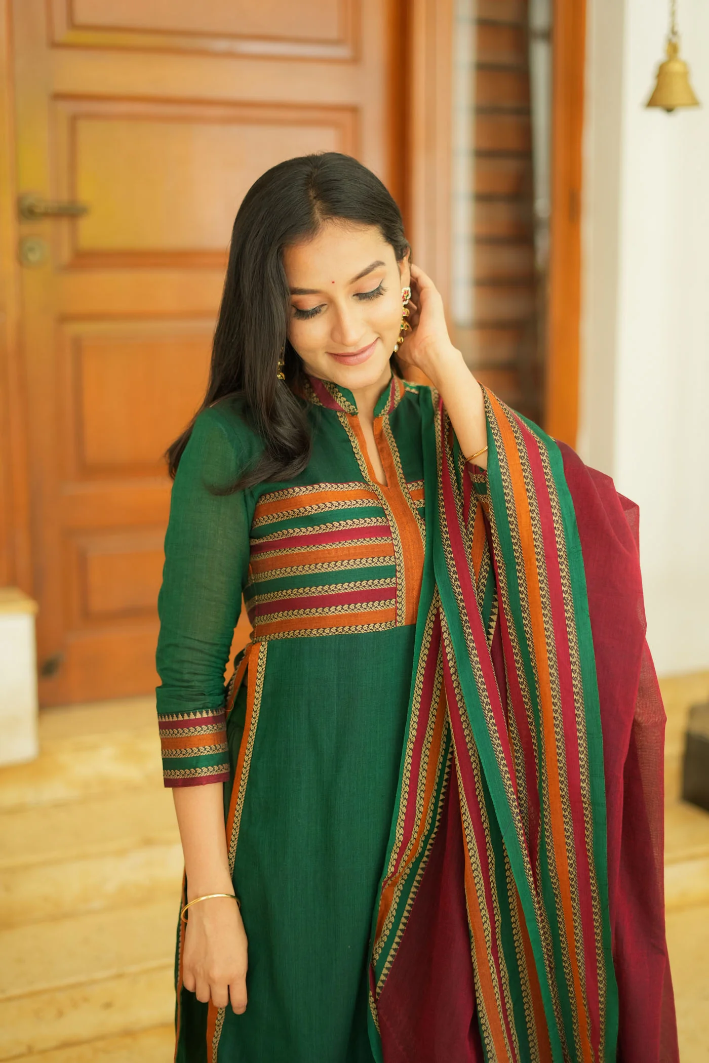 Vanika Green with Maroon Handloom Kurta Set - Image 5