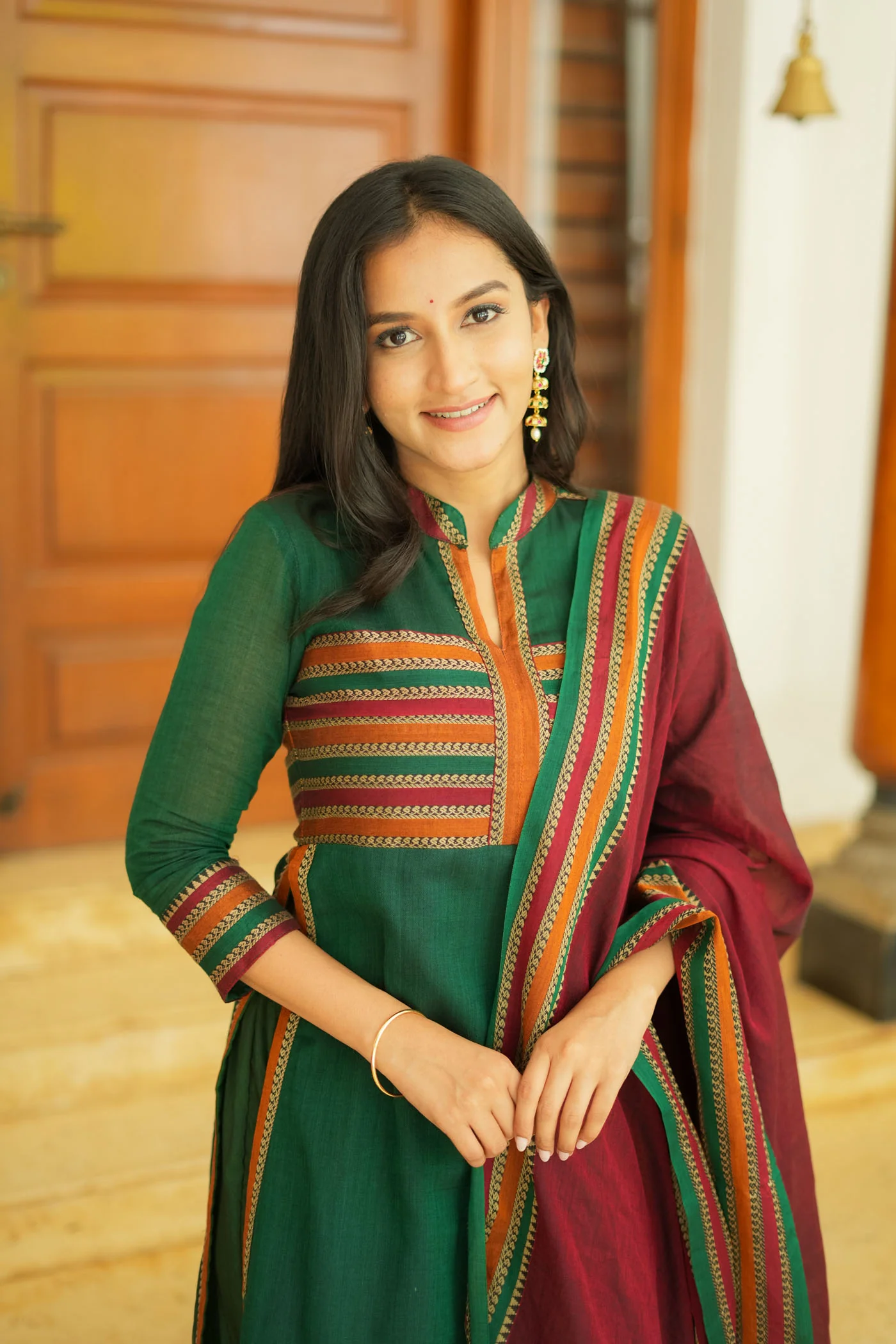 Vanika Green with Maroon Handloom Kurta Set - Image 6