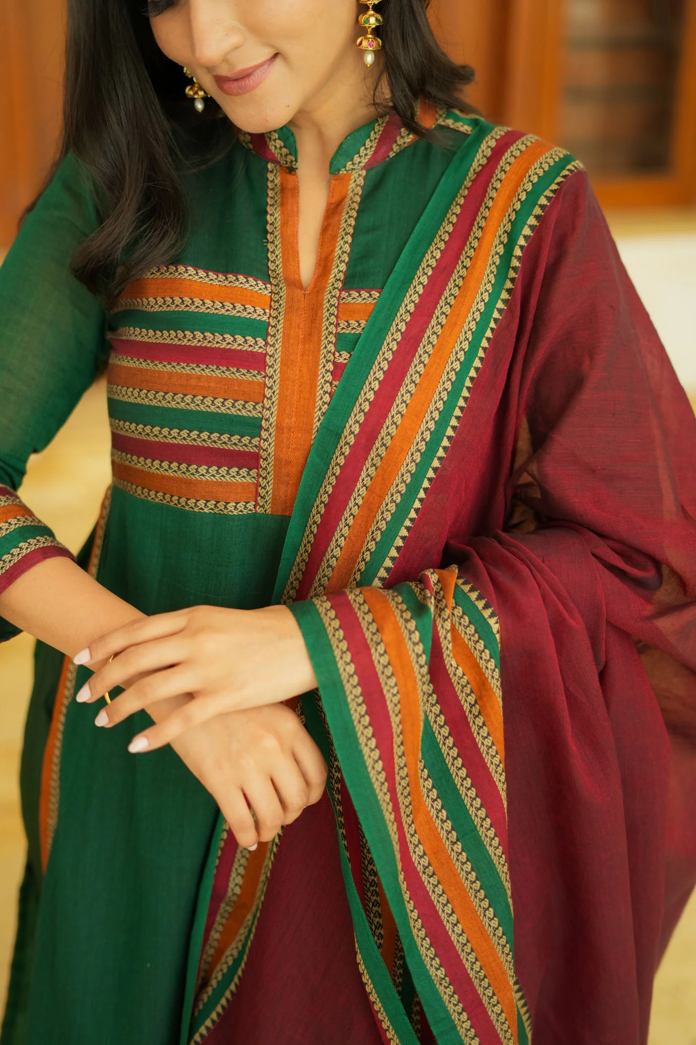 Vanika Green with Maroon Handloom Kurta Set - Image 9